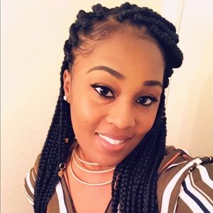 Meet your Posher, Ashley